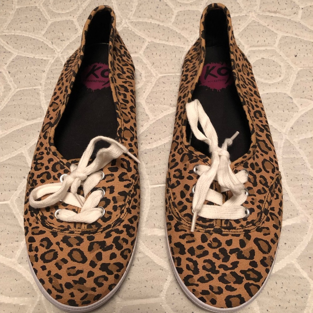Leopard print flats